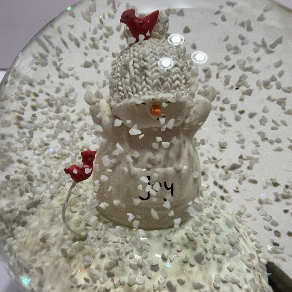 Dept 56 Snowbabies  Seasons Greetings Merry Christmas  Snowman Joy Globe Winter